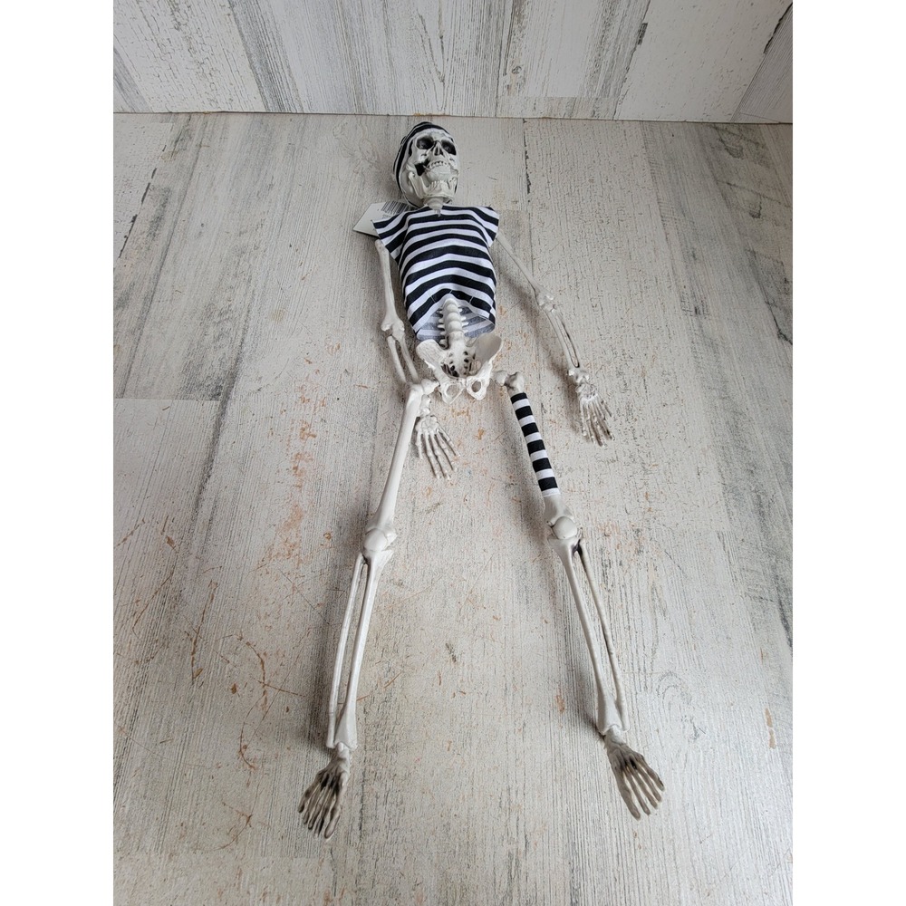 Ashland prisoner skeleton outfit hanging Halloween prop home decor